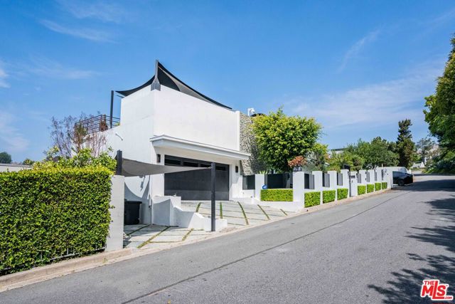 Property photo of 1441 Summitridge DR