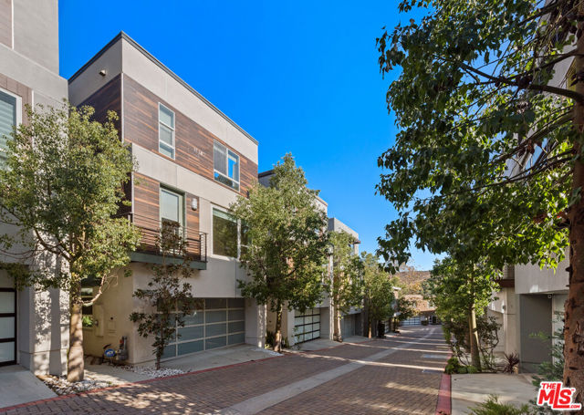 Property photo of 6749 W Gill WY