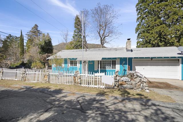 Property photo of 13954 Hazel DR