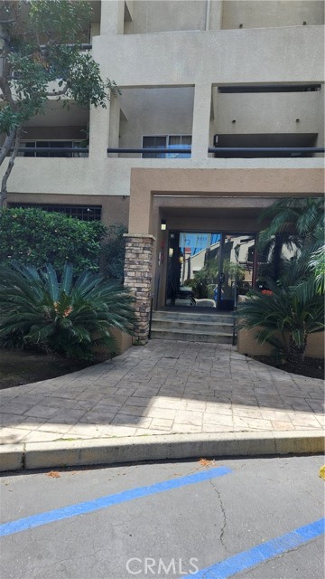 Property photo of 5525 Canoga AV