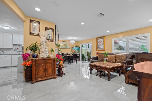 Property photo of 660 Golden Springs DR