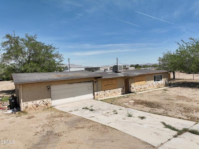 Property photo of 14964 Bonanza RD