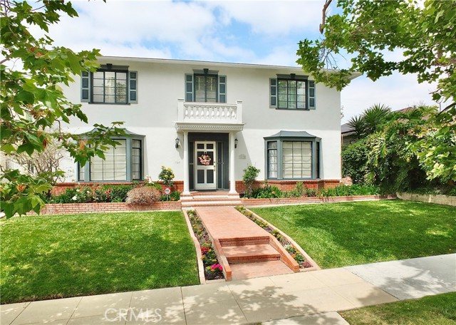 Property photo of 3835 California Ave