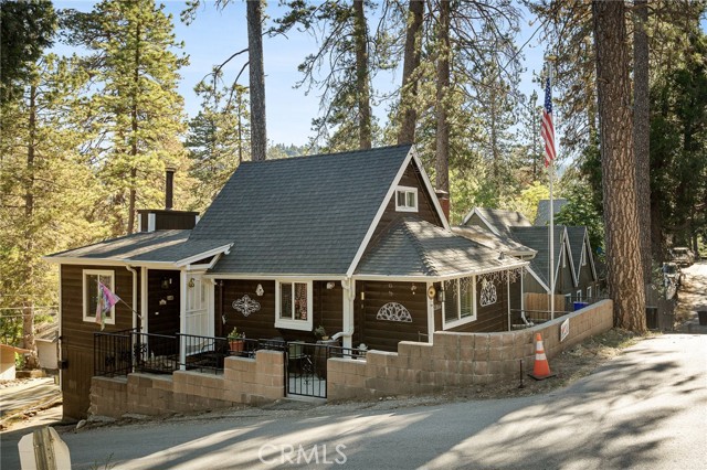 Property photo of 22864 Alder LN