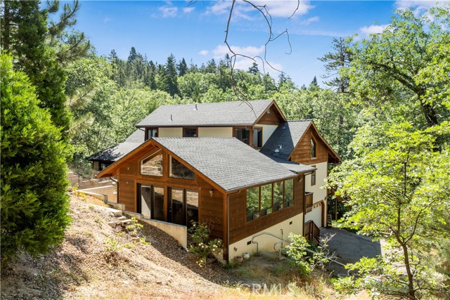 Property photo of 77 Park DR