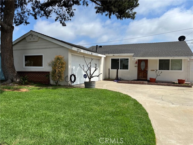 Property photo of 218 W 225th ST