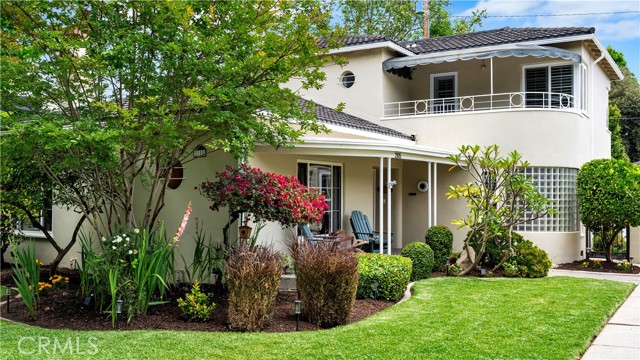 Property photo of 2105 N Heliotrope DR