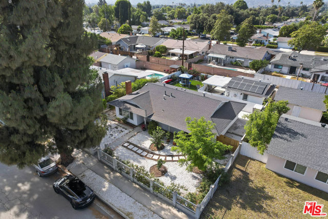 Property photo of 22509 Saticoy ST