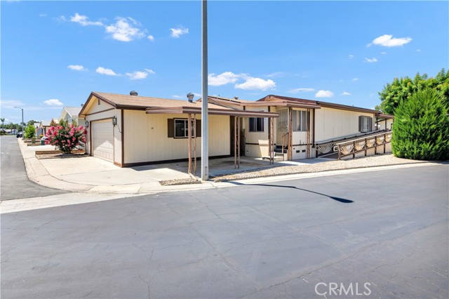 Property photo of 1205 Yellowood DR