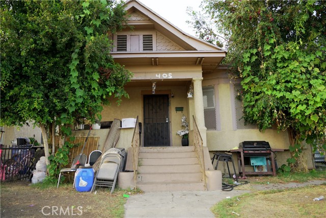 Property photo of 405 E 43rd PL