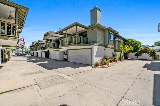 Property photo of 2231 Pacific AV