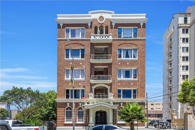 Property photo of 325 W 3rd ST