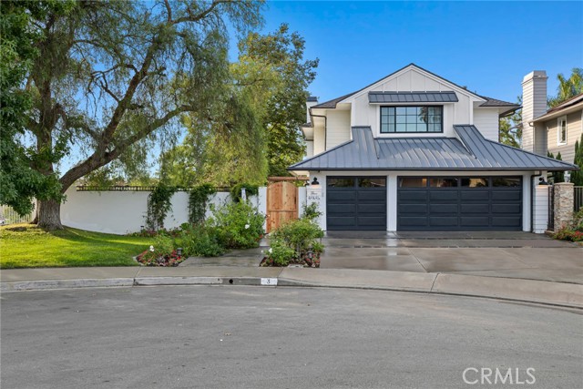 Property photo of 3 Red Rock LN