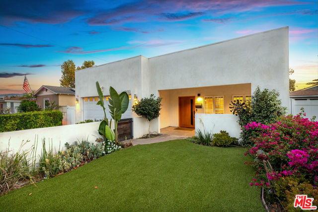 Property photo of 1033 N Pass AV