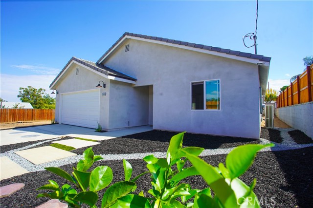 Photo of 33140 Hill