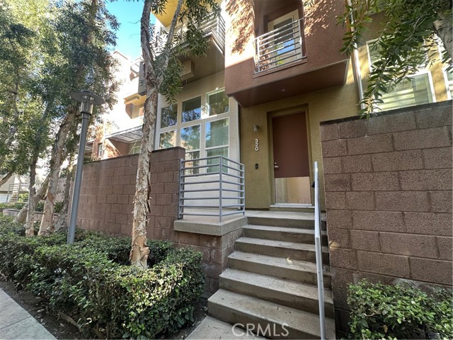 Property photo of 320 E Jeanette Lane
