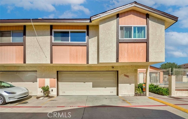 Photo of 14002 Cerise