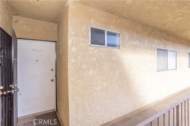 Property photo of 6255 Woodman ave Unit 207