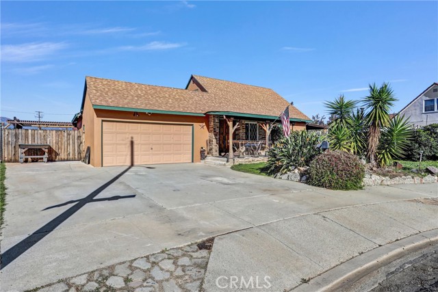 Property photo of 1819 E Farland