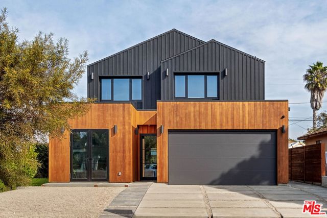 Property photo of 4066 Lyceum AV