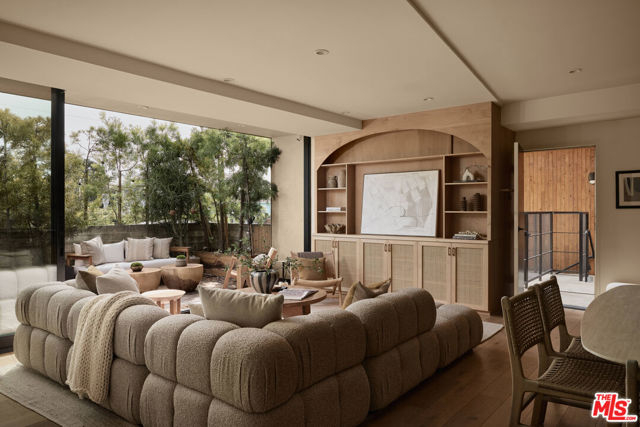 Property photo of 3214 Highland AV