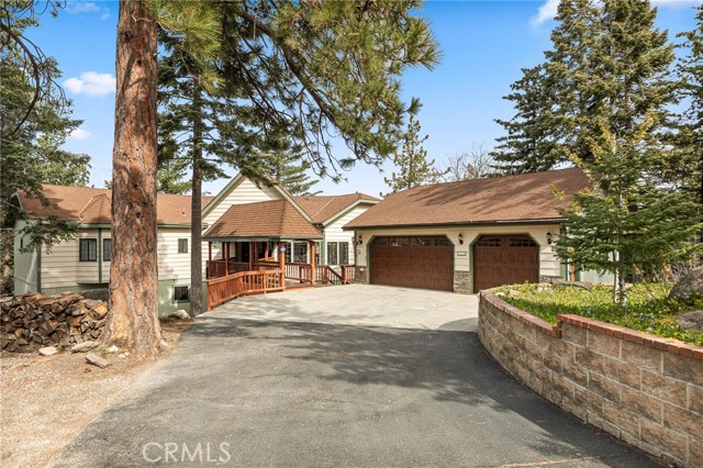 Property photo of 32424 Snowshoe LN