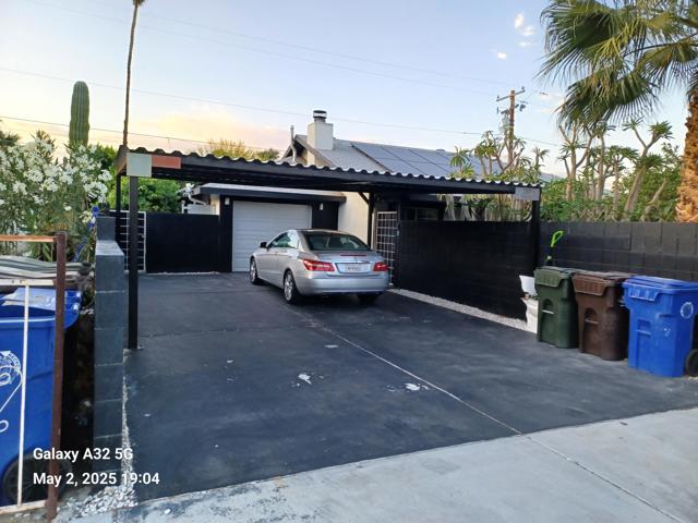 Property photo of 3882 E Sunny Dunes RD
