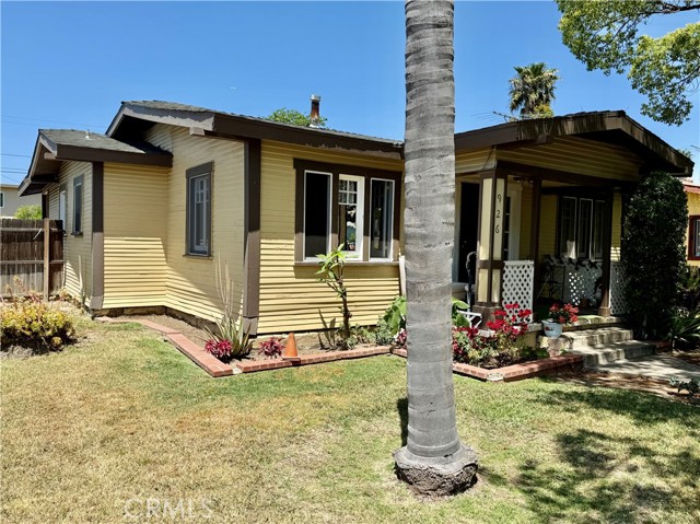 Property photo of 926 S Orange AV