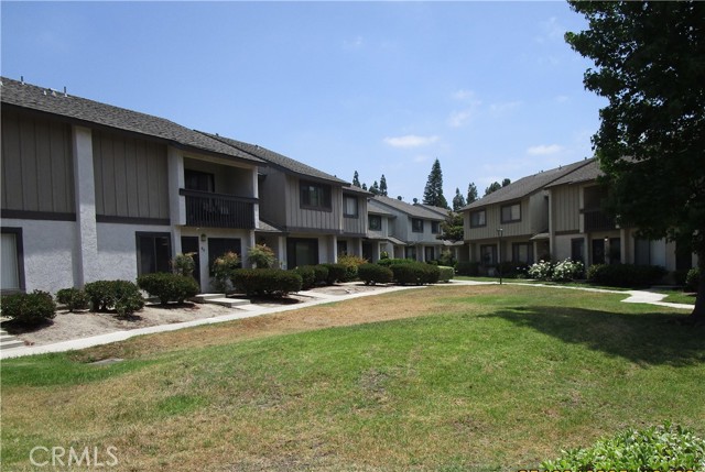 Property photo of 1321 W Cerritos AV