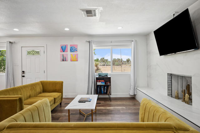 Property photo of 5021 Roberts RD