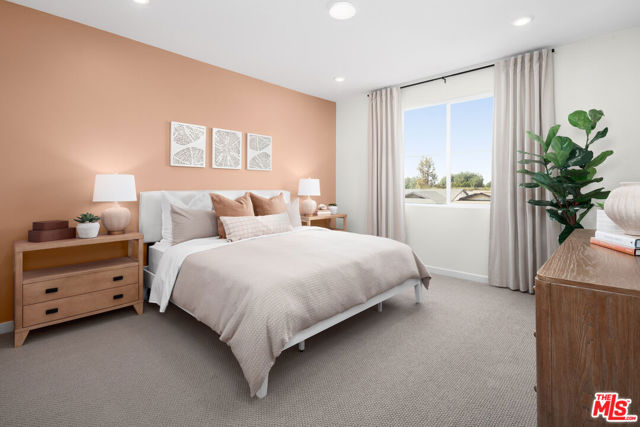 Property photo of 1828 W Merced AV