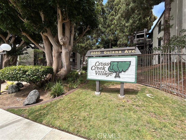 Property photo of 7765 W 91st ST