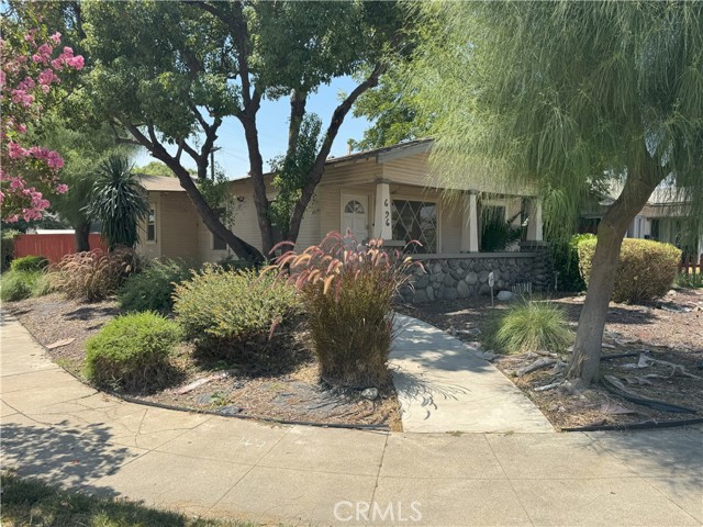 Property photo of 696 E Columbia AV