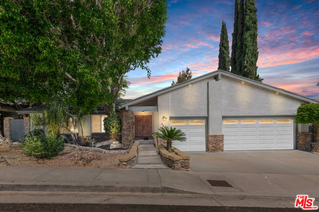 Property photo of 8919 Moorcroft AV