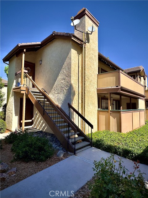 Photo of 580 N Brea Bl