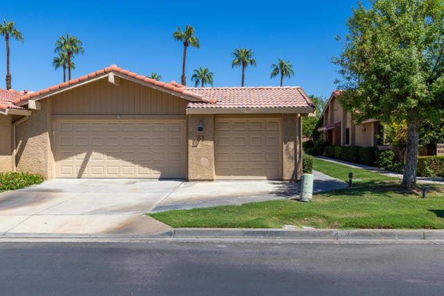 Property photo of 81 Camino Arroyo PL