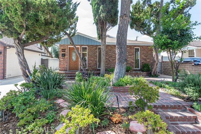 Property photo of 405 N Brighton