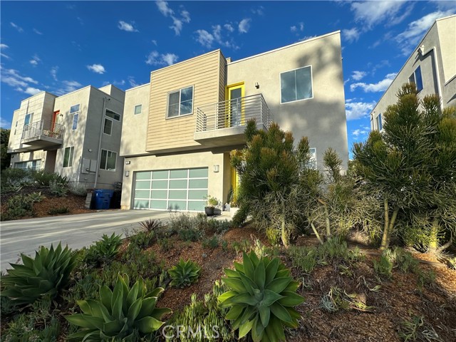 Property photo of 1522 N Mercury