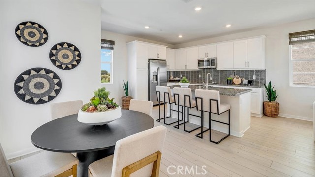 Property photo of 2573 E Lincoln Paseo
