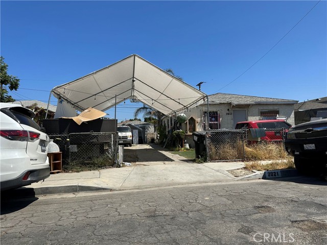 Property photo of 2021 E Lucien ST