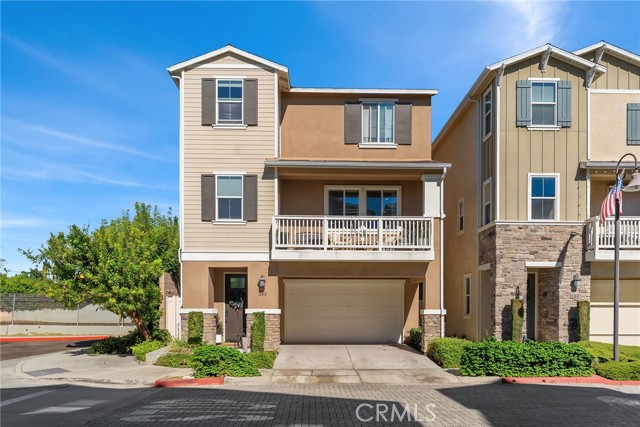 Photo of 390 N Bellarose