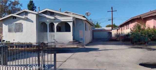 Property photo of 1715 E 70th