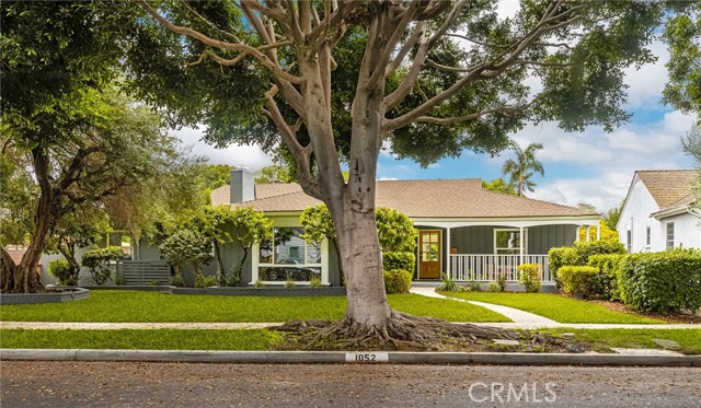 Property photo of 1052 E Andrews DR