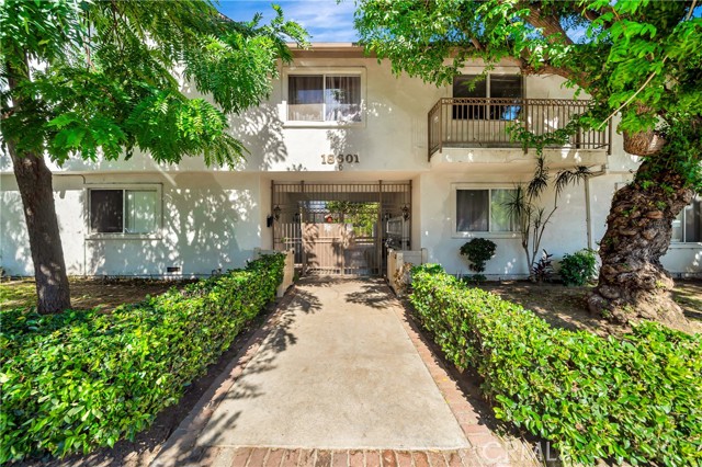 Property photo of 18601 Collins Street