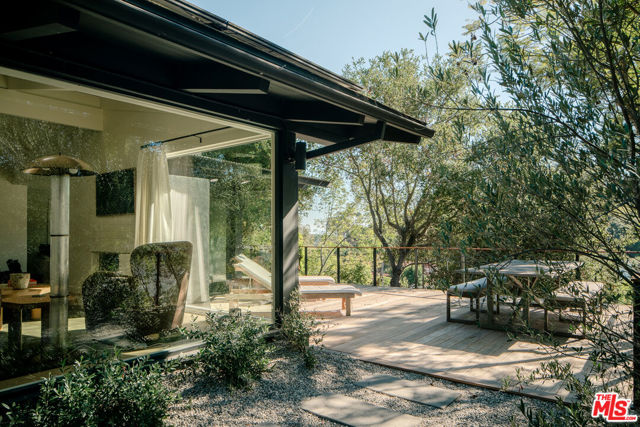 Property photo of 737 Halliday AV