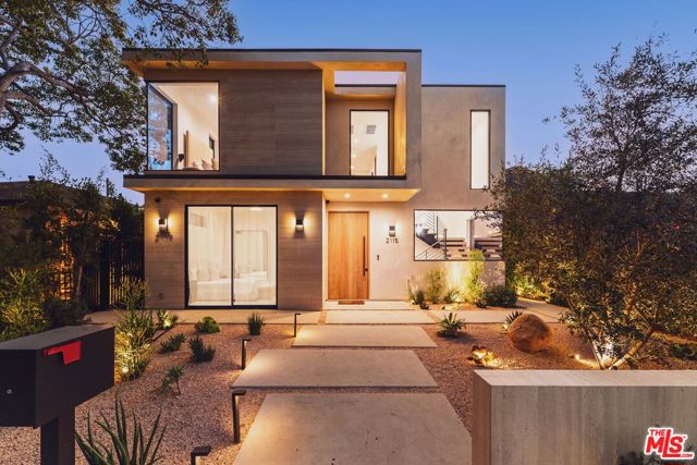 Photo of 2115 Walnut Av