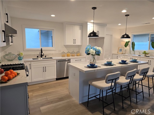 Property photo of 16561 Walnut ST