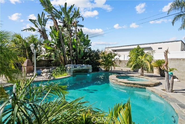 Photo of 1243 Raymond