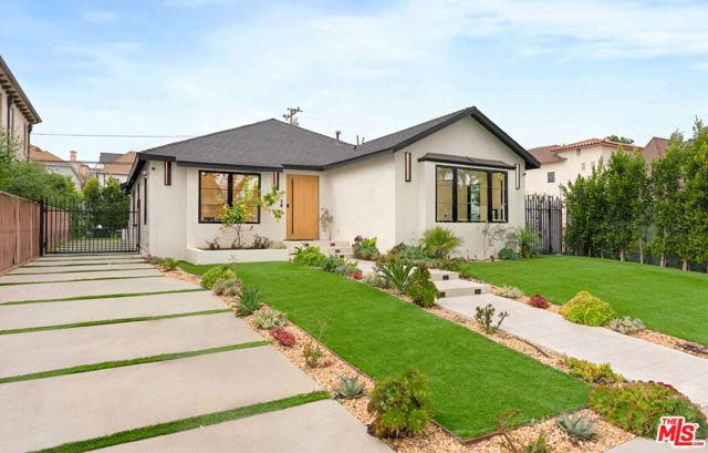 Photo of 309 S Canon Dr