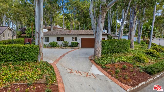 Property photo of 2421 Via Anita
